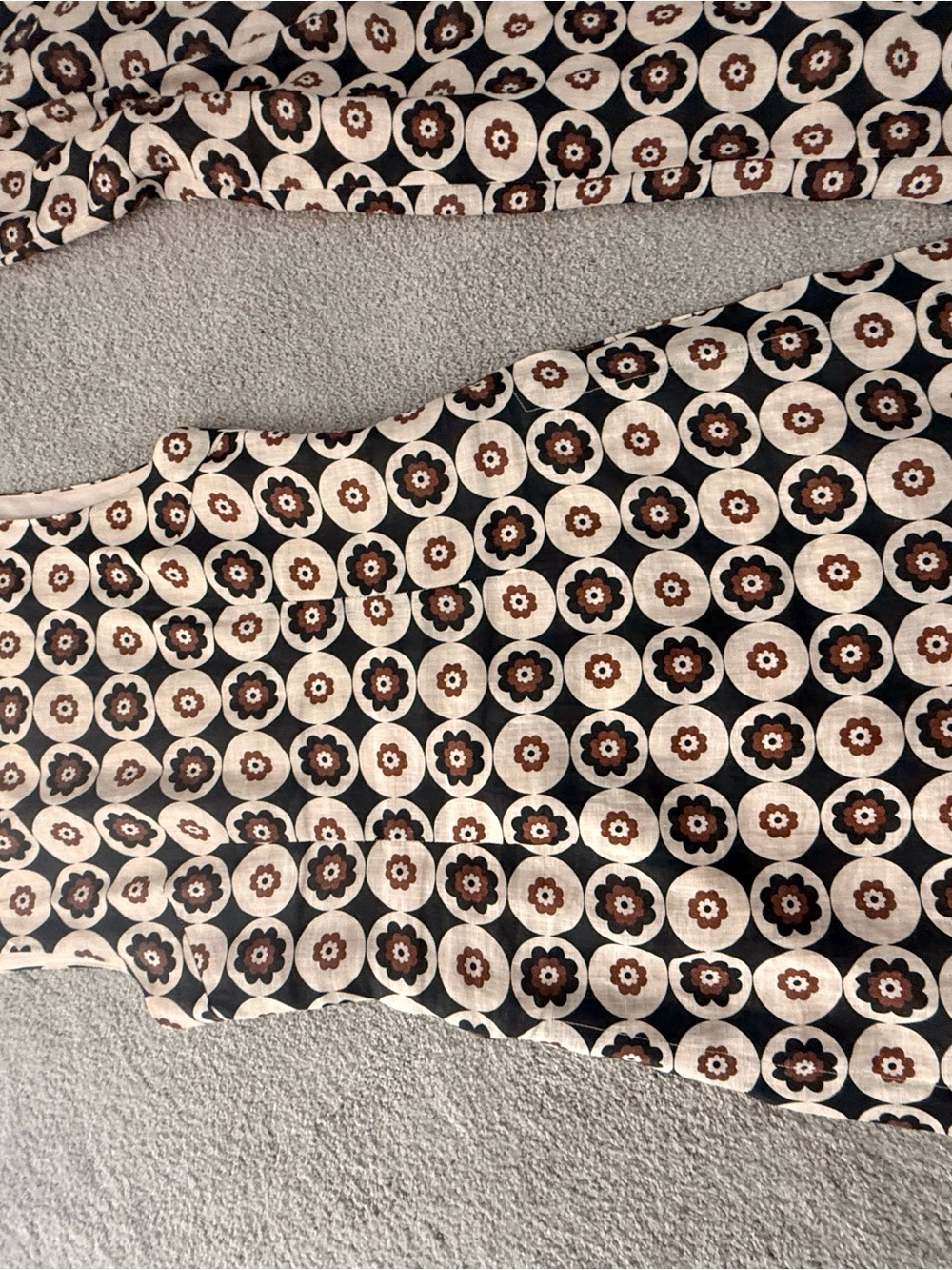 DISSH Dixon Print Tunic and Pant Set Brown & Cream Retro Circle Print - Picture 4 of 8